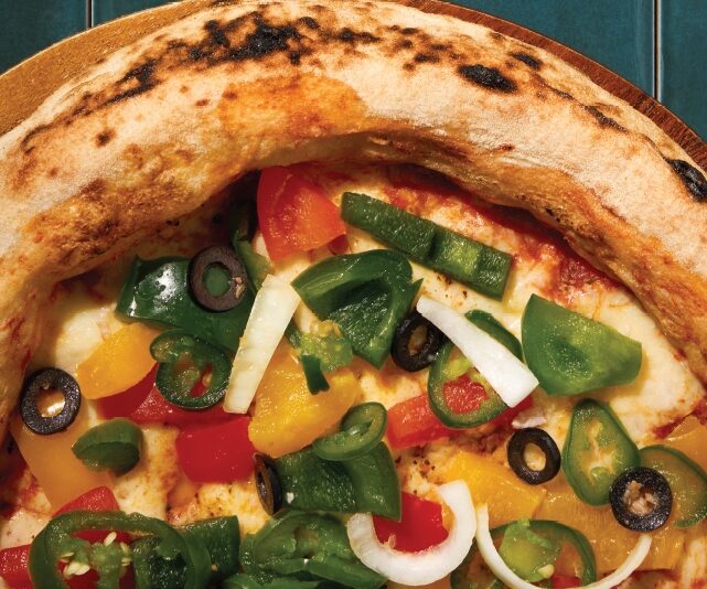 Pizza Pepperoni (Peppers, Chili) (No Meat)พิซซ่าเปปเปอร์โรนี (พริก, ชิลี) (ไม่มีเนื้อสัตว์)